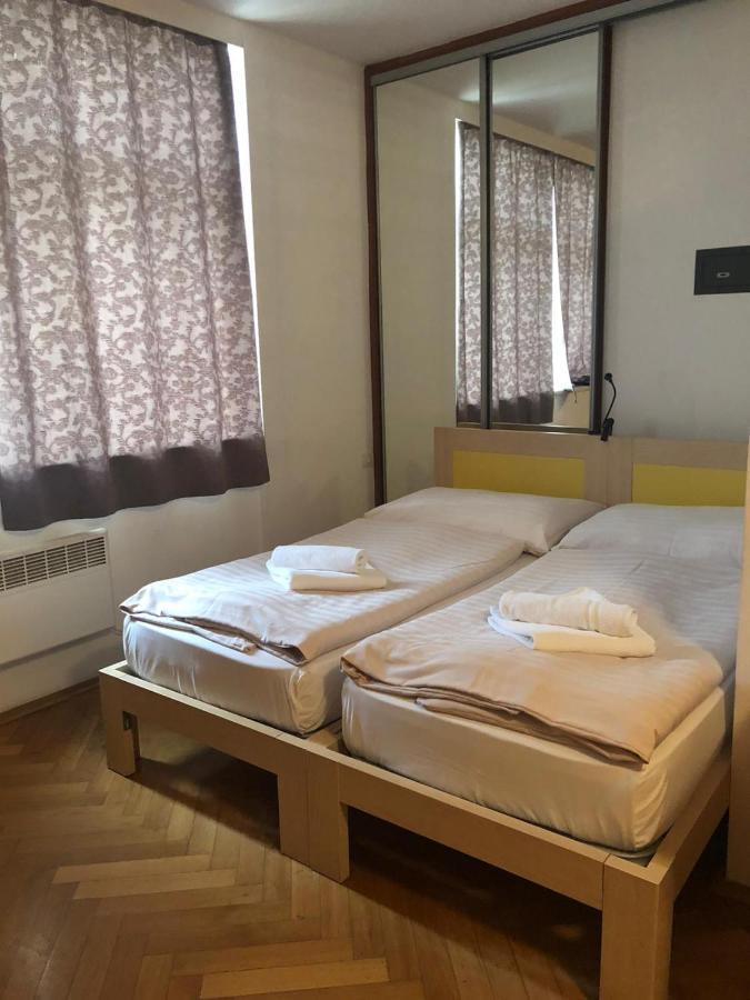 Residence La Familia 프라하 외부 사진